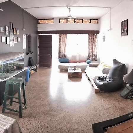 Monkey Mind Hostel Márgáo Kültér fotó