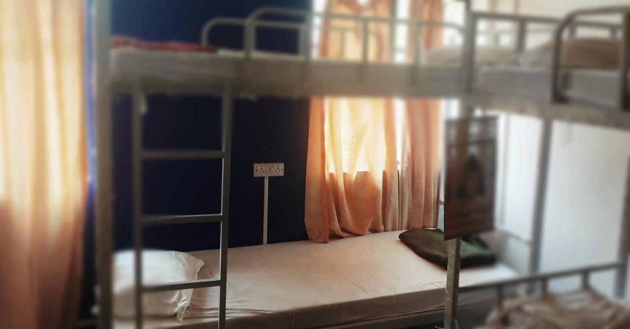 Monkey Mind Hostel Márgáo Kültér fotó