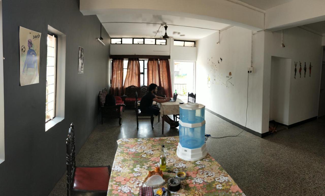Monkey Mind Hostel Márgáo Kültér fotó