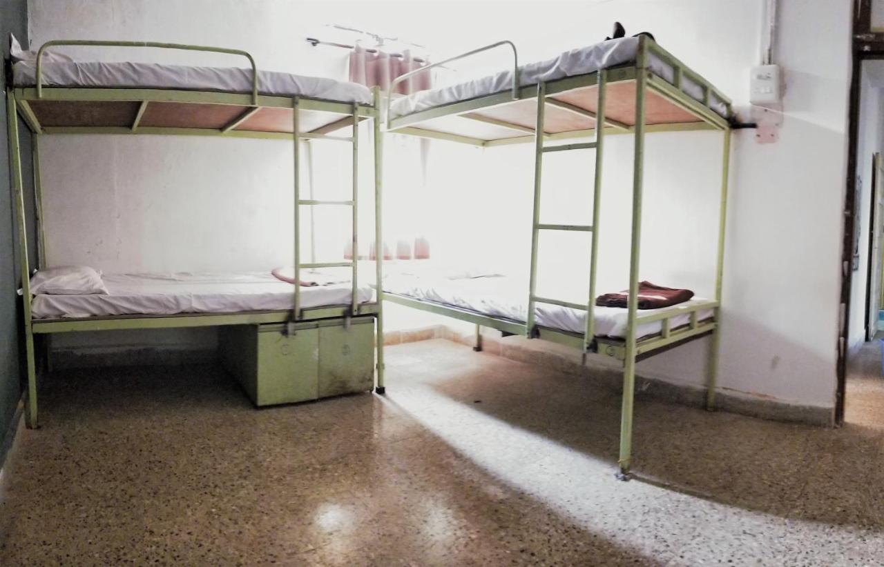 Monkey Mind Hostel Márgáo Szoba fotó