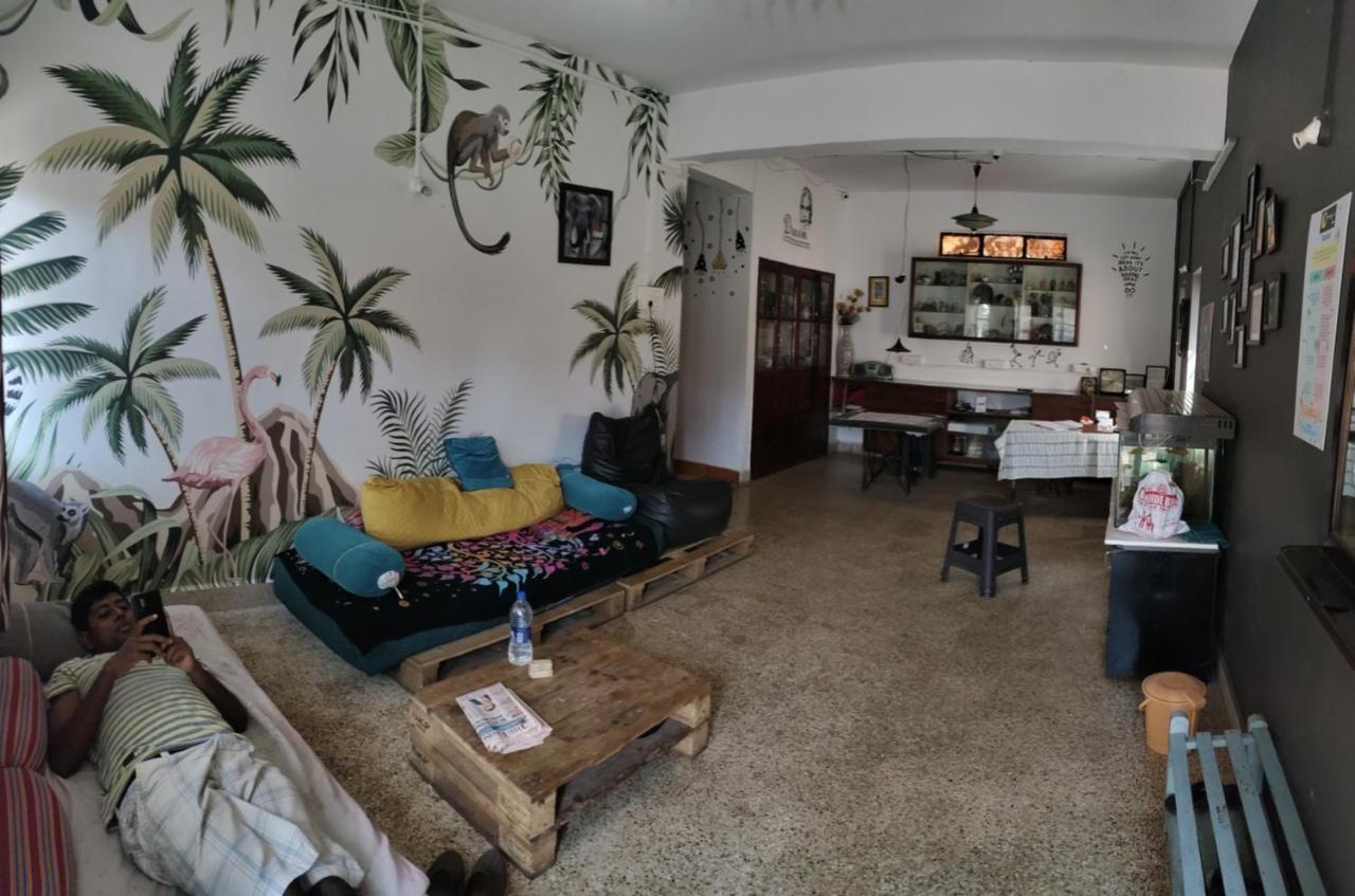 Monkey Mind Hostel Márgáo Kültér fotó