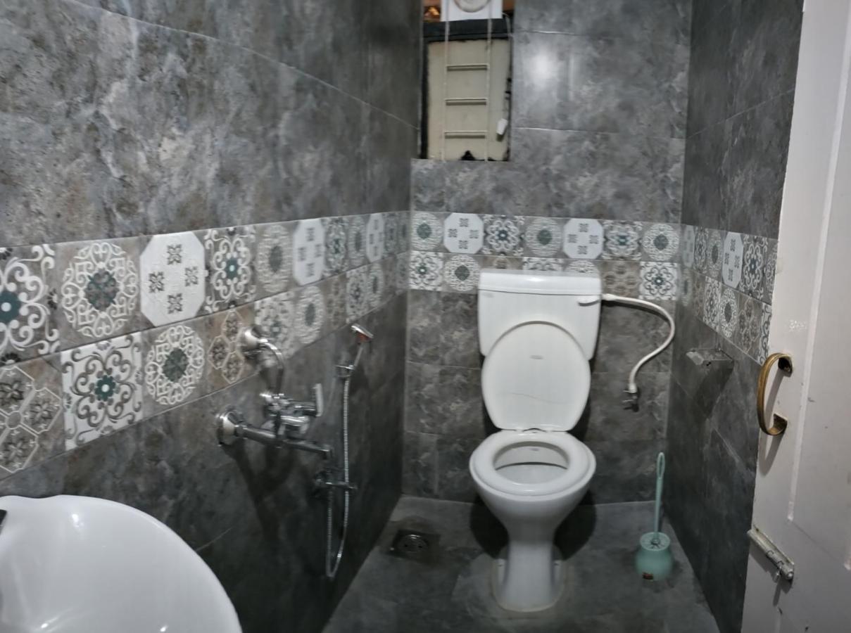 Monkey Mind Hostel Márgáo Kültér fotó