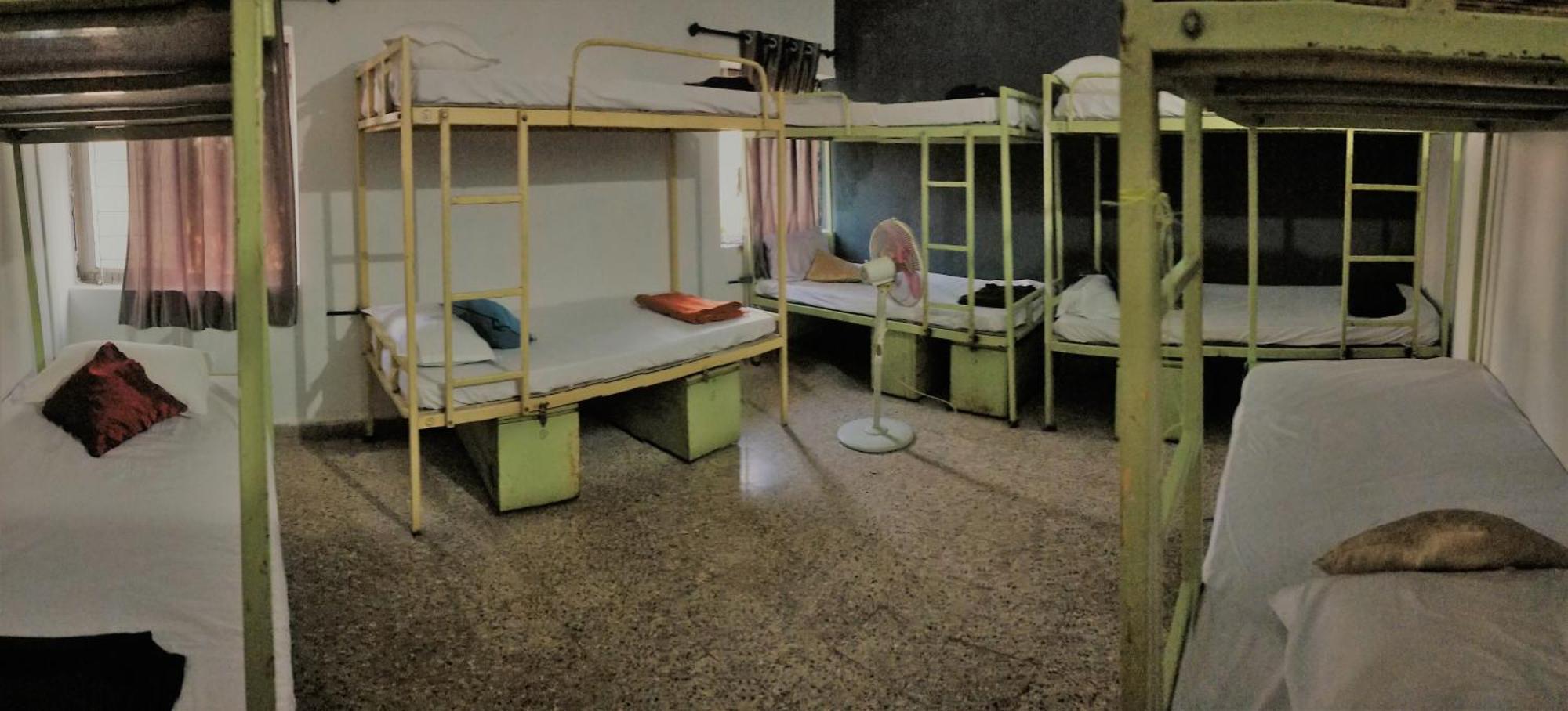 Monkey Mind Hostel Márgáo Szoba fotó